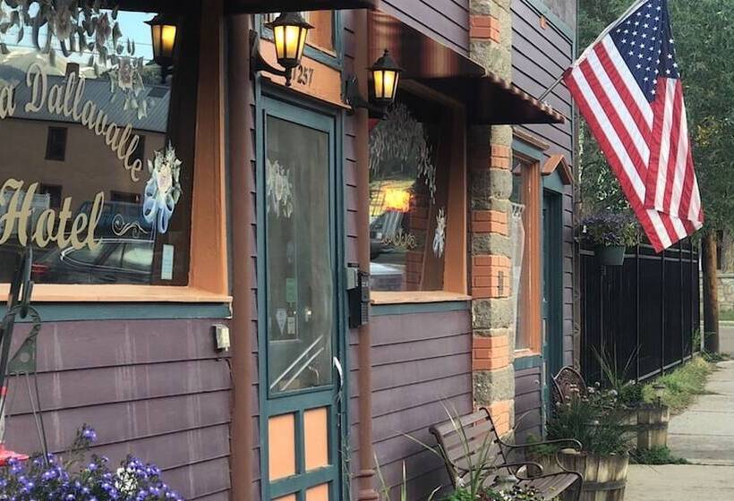 تختخواب و صبحانه Villa Dallavalle