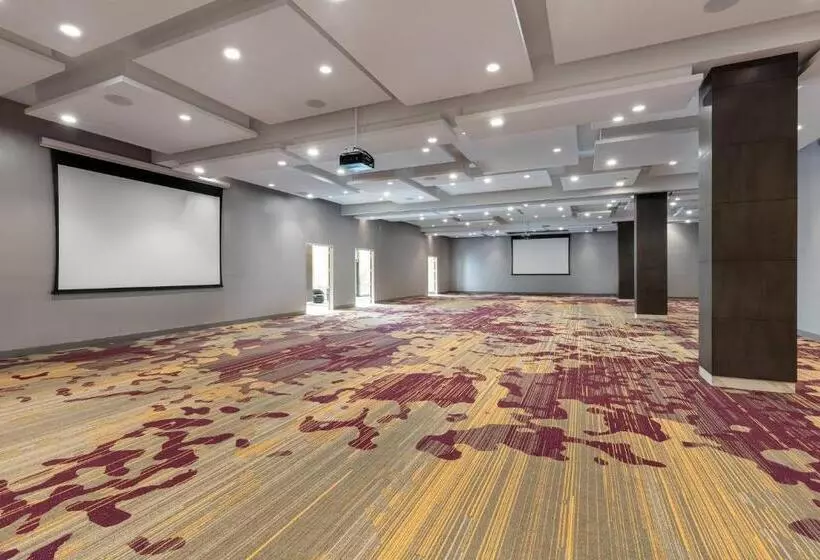 Hotelli Courtyard By Marriott Los Angeles Monterey Park