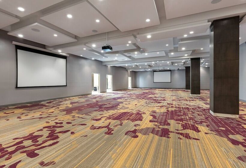 هتل Courtyard By Marriott Los Angeles Monterey Park