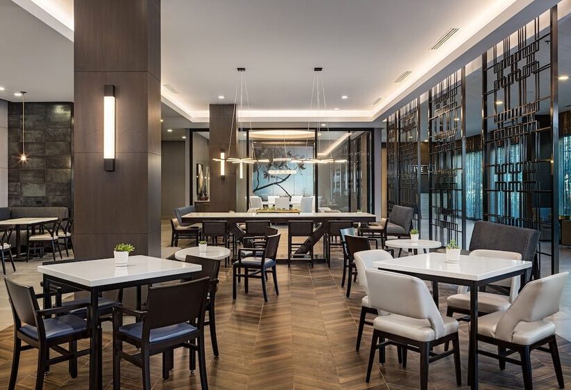 هتل Courtyard By Marriott Los Angeles Monterey Park