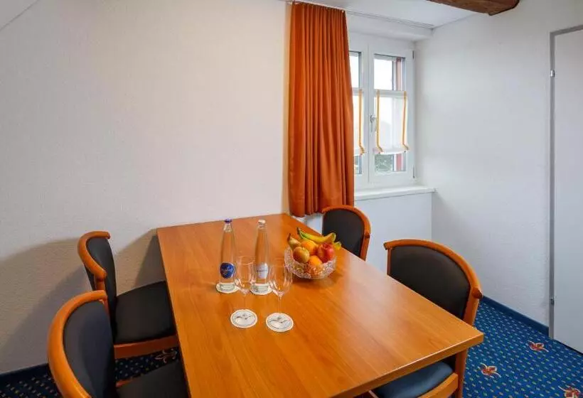 ホテル Historische Residenz Lindeneck