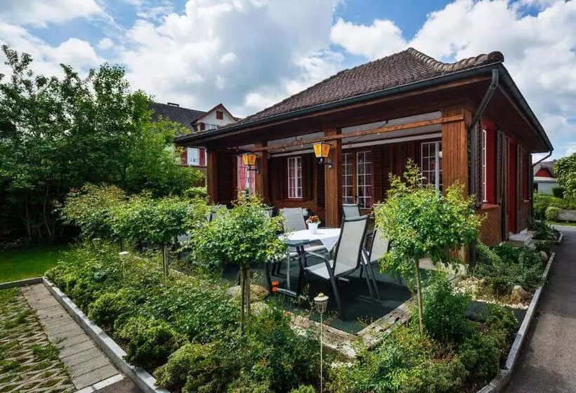 ホテル Historische Residenz Lindeneck