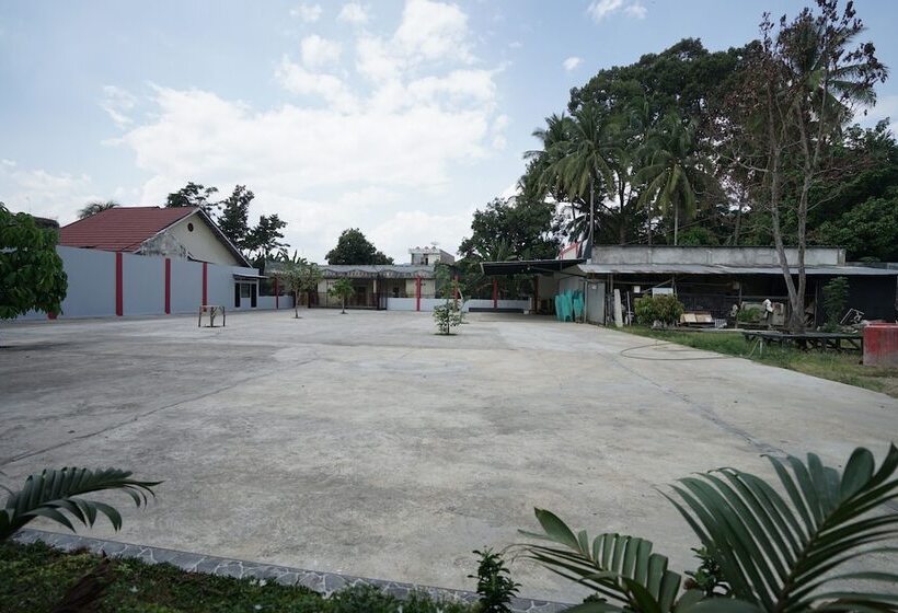 酒店 Oyo 1253 Wismakito Syariah