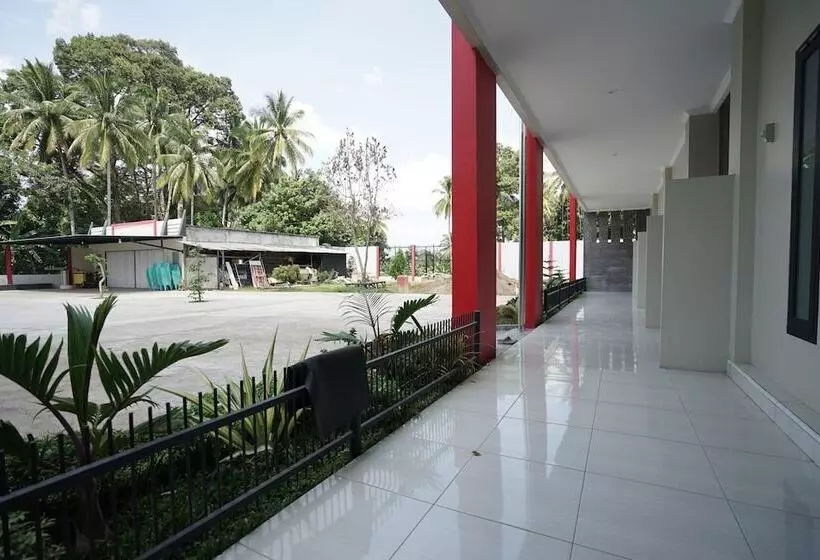 ホテル Oyo 1253 Wismakito Syariah