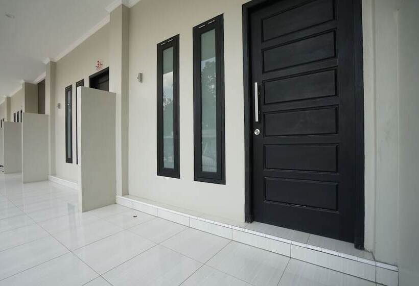 酒店 Oyo 1253 Wismakito Syariah