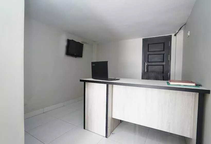 ホテル Oyo 1253 Wismakito Syariah