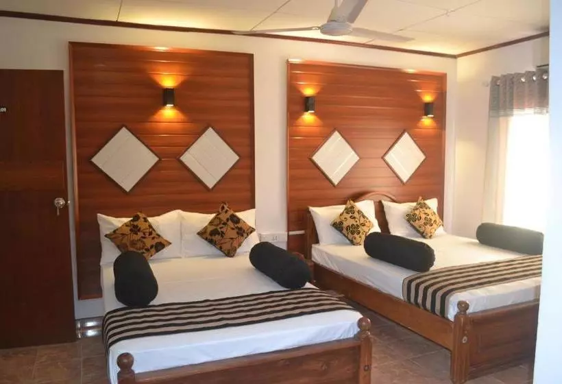 هتل Samren Restaurant And Guest House