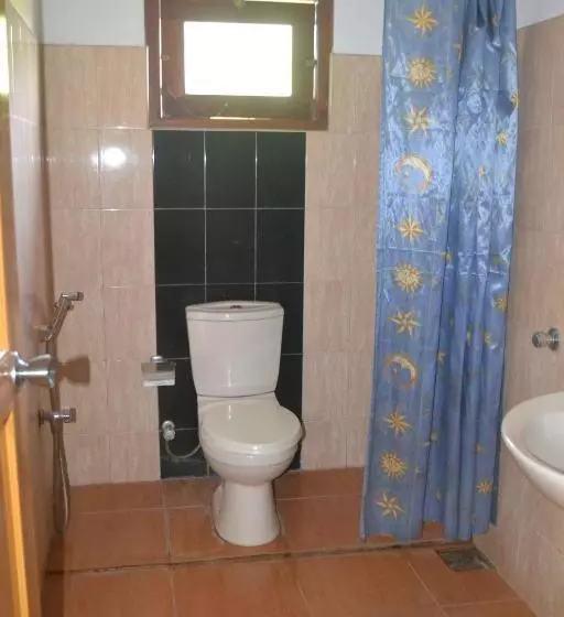 هتل Samren Restaurant And Guest House