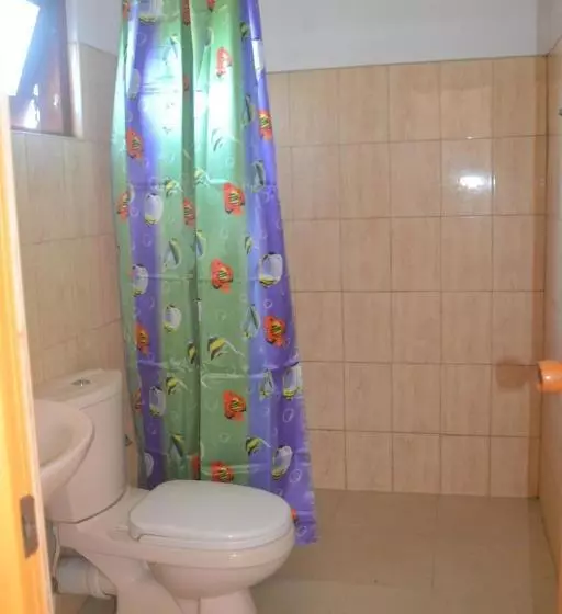 هتل Samren Restaurant And Guest House