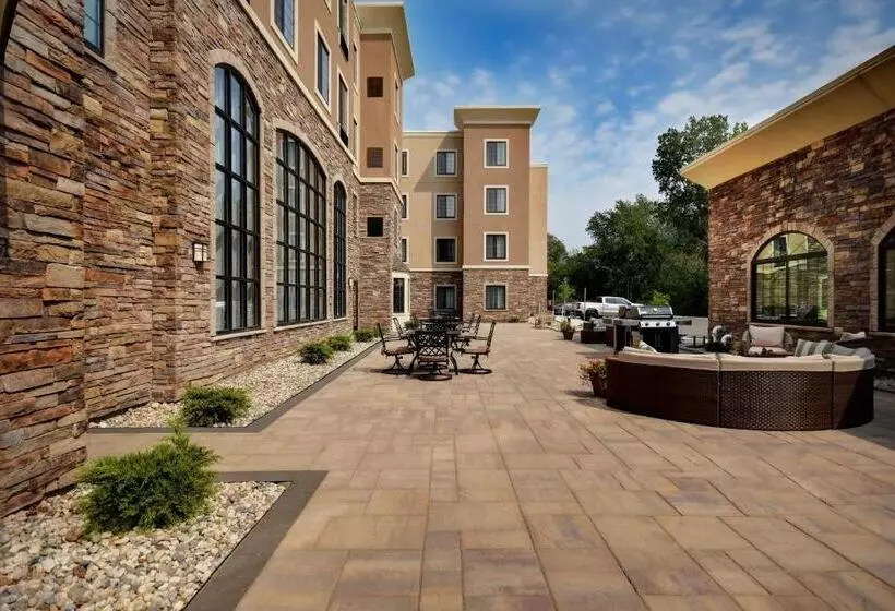 ホテル Staybridge Suites   Holland By Ihg