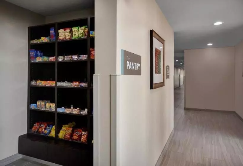 ホテル Staybridge Suites   Holland By Ihg
