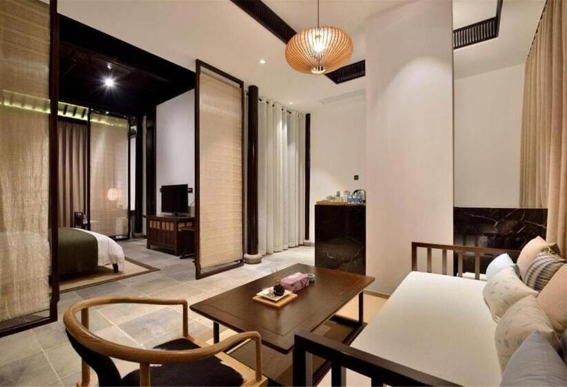 בית מלון כפרי Blossom House Suzhou Tanhuafu