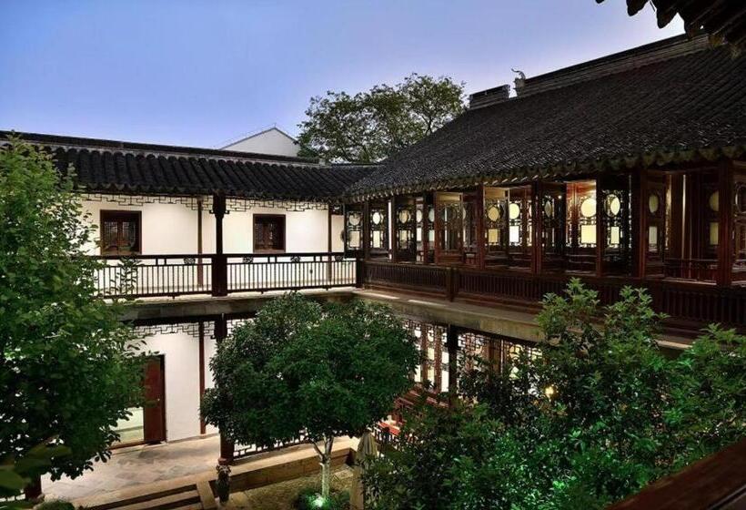בית מלון כפרי Blossom House Suzhou Tanhuafu