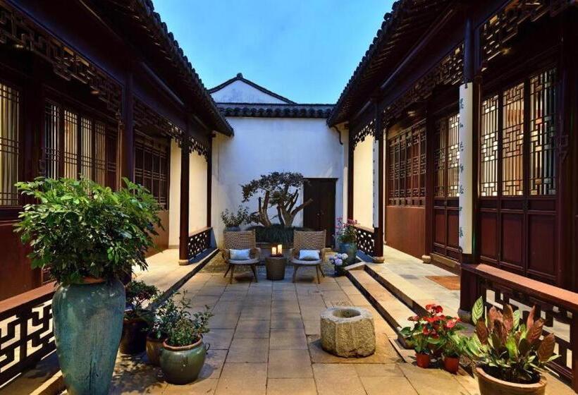 בית מלון כפרי Blossom House Suzhou Tanhuafu