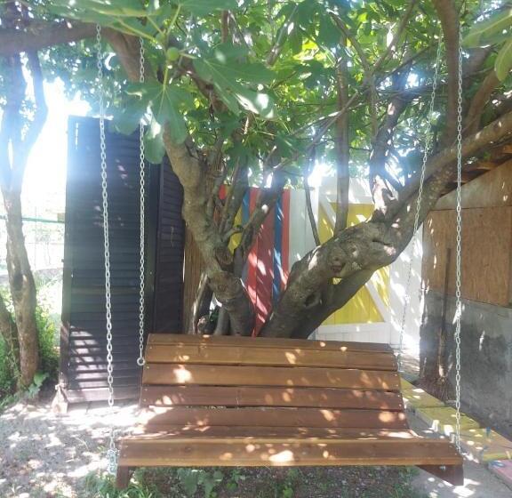 پانسیون Balabani Local Stay