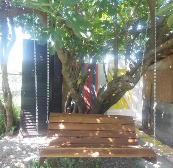 پانسیون Balabani Local Stay