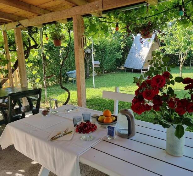 پانسیون Balabani Local Stay