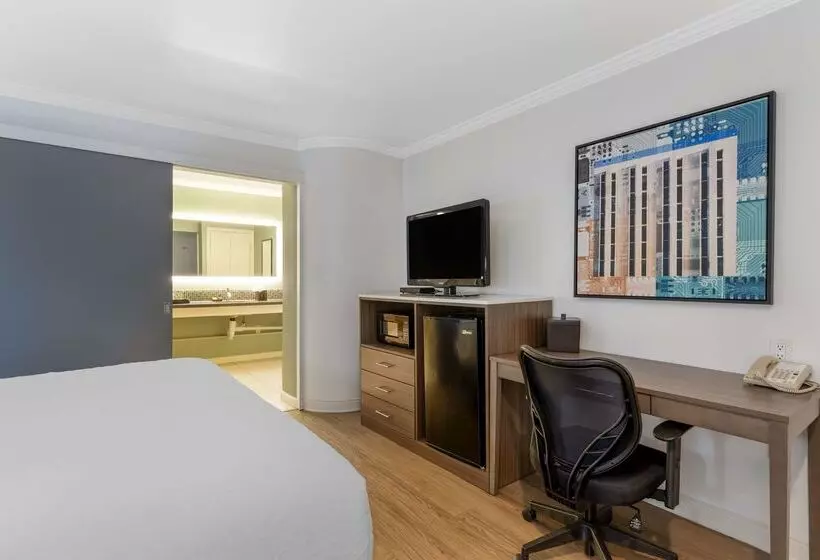 ホテル Best Western Plus Riviera