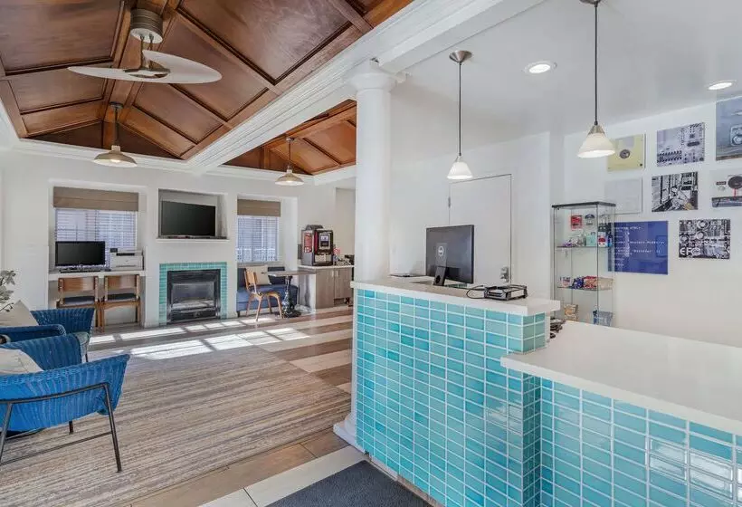 ホテル Best Western Plus Riviera