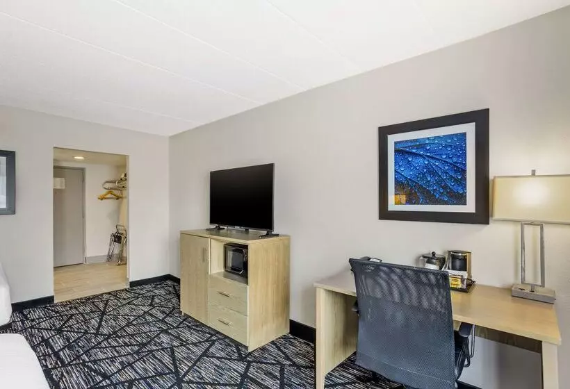 Отель Best Western Westgate Inn