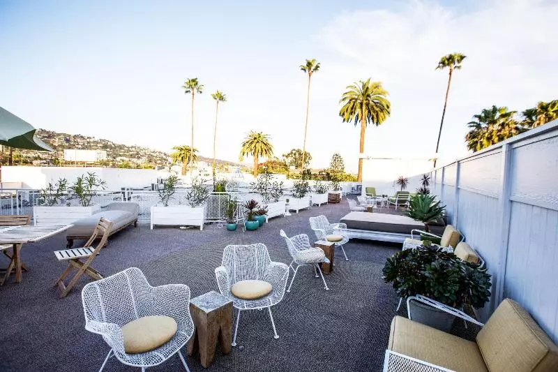 ホテル Beverly Terrace Powered By Sonder