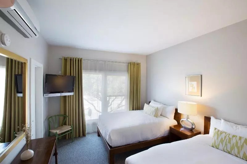 ホテル Beverly Terrace Powered By Sonder