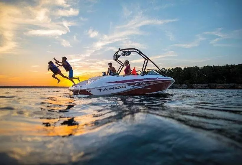 فندق Big Cedar Lodge