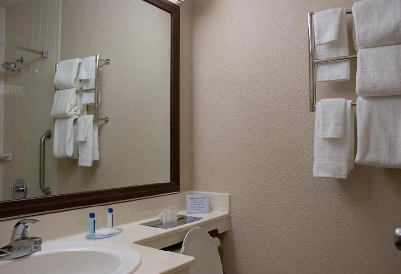 בית מלון כפרי Breckinridge Inn