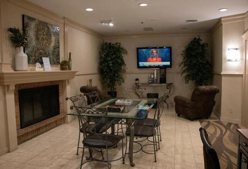 בית מלון כפרי Breckinridge Inn