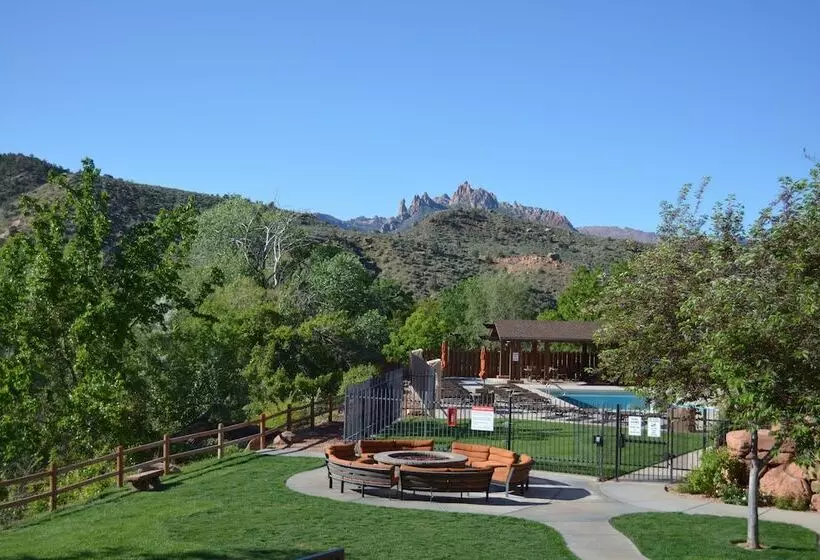 בית מלון כפרי Holiday Inn Express Springdale   Zion National Park Area, An Ihg
