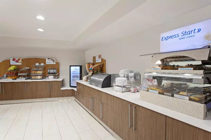 호텔 Holiday Inn Express West Los Angeles, An Ihg