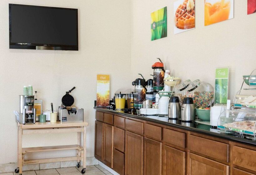 فندق Quality Inn Louisville