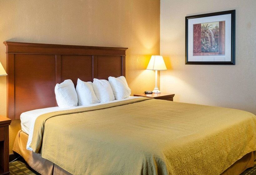 فندق Quality Inn Louisville