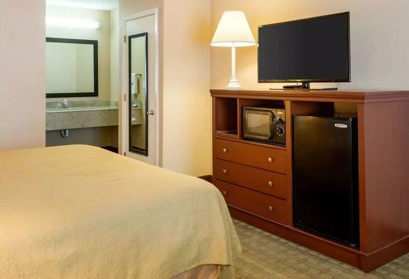 酒店 Quality Inn Louisville