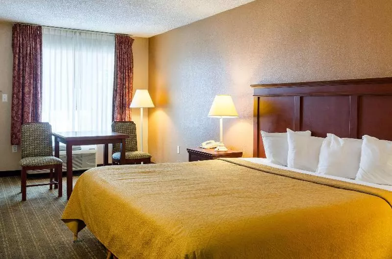 酒店 Quality Inn Louisville