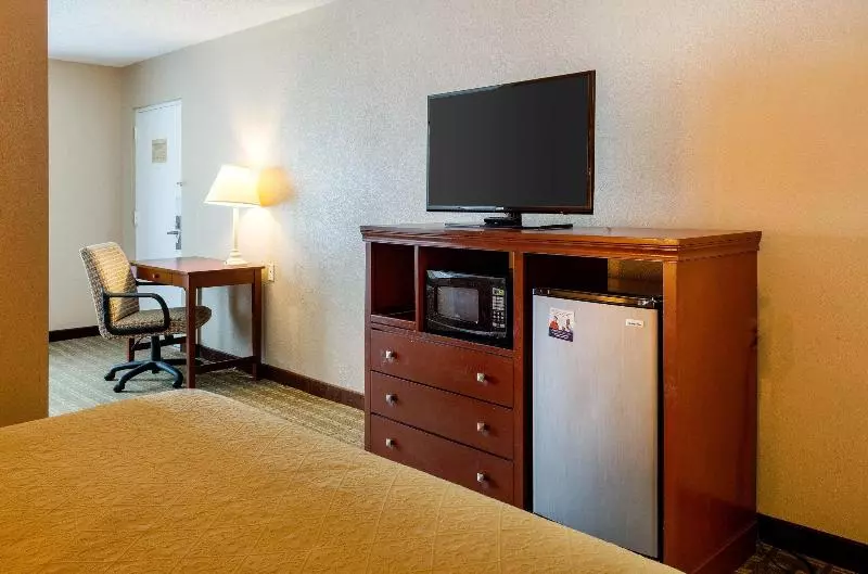 酒店 Quality Inn Louisville