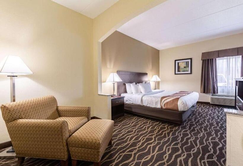 هتل Quality Inn & Suites Southport