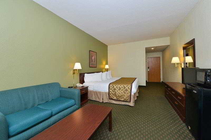 هتل Quality Inn & Suites Southport