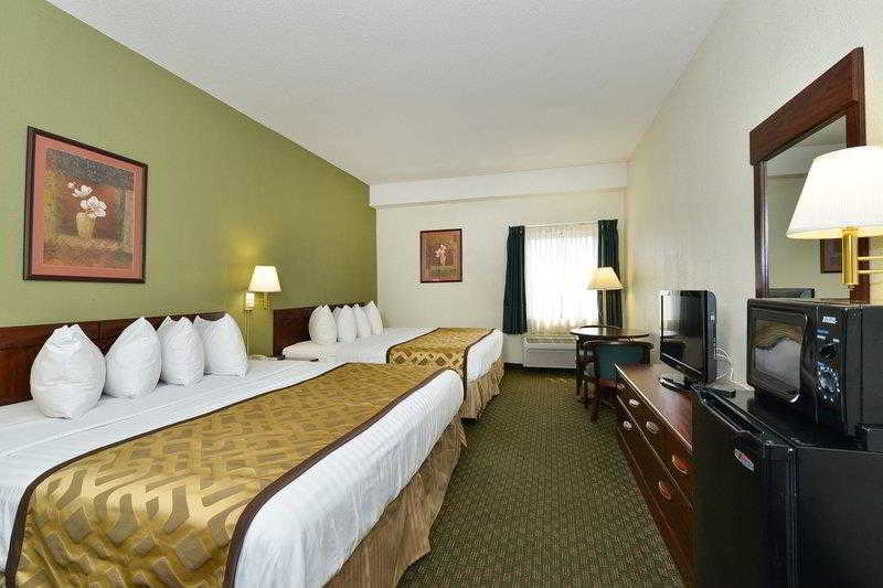 هتل Quality Inn & Suites Southport