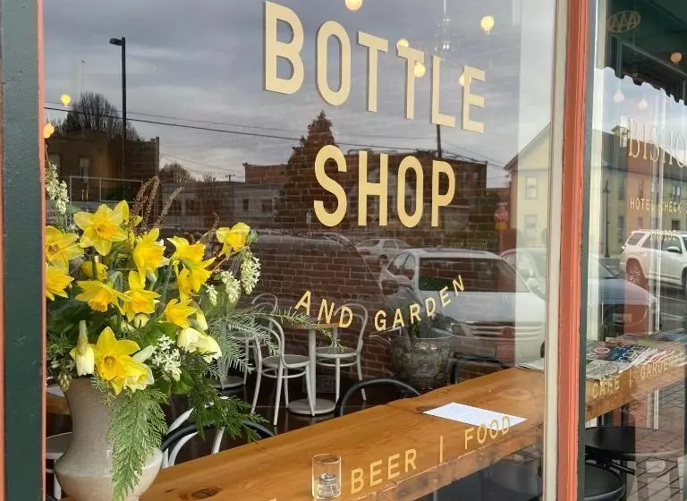 Отель The Bishop