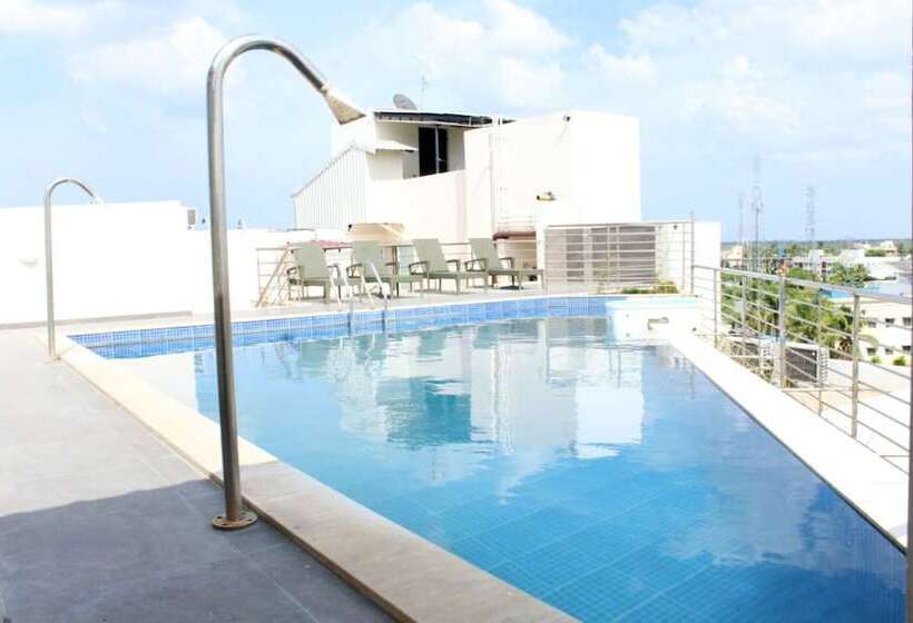 Отель Alegria Whitehouse Mambakkam