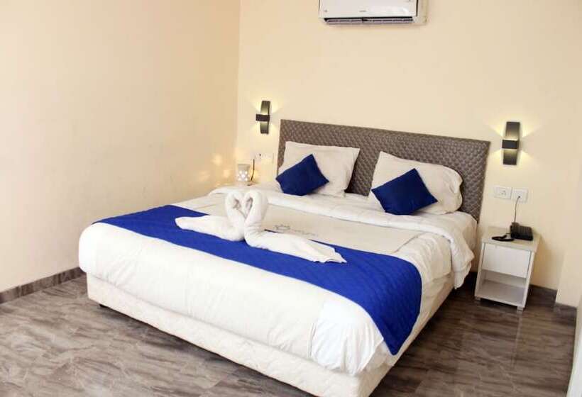 Отель Alegria Whitehouse Mambakkam