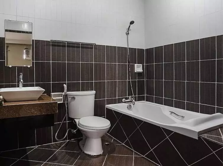 ホテル Oyo 192 Tcc Condohostel