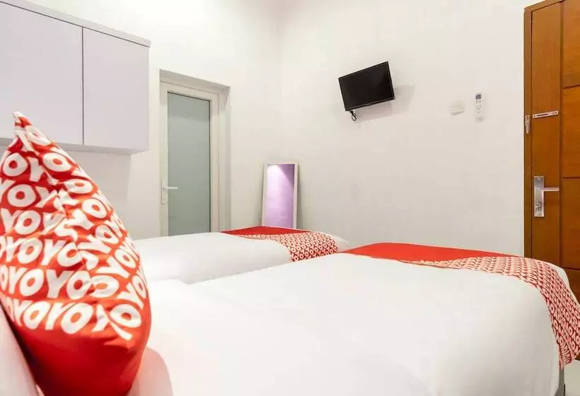 ホテル Oyo 839 Royal Residence