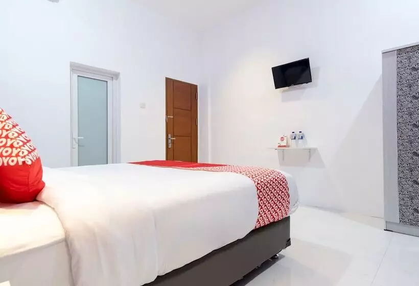 ホテル Oyo 839 Royal Residence