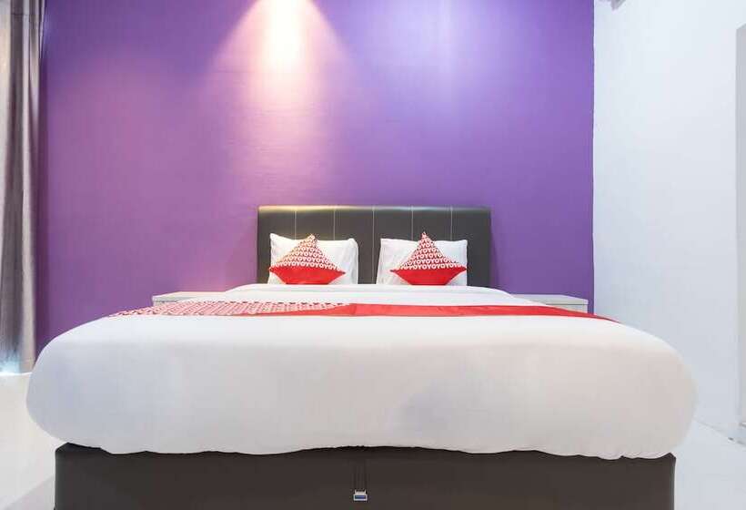 Отель Oyo 839 Royal Residence