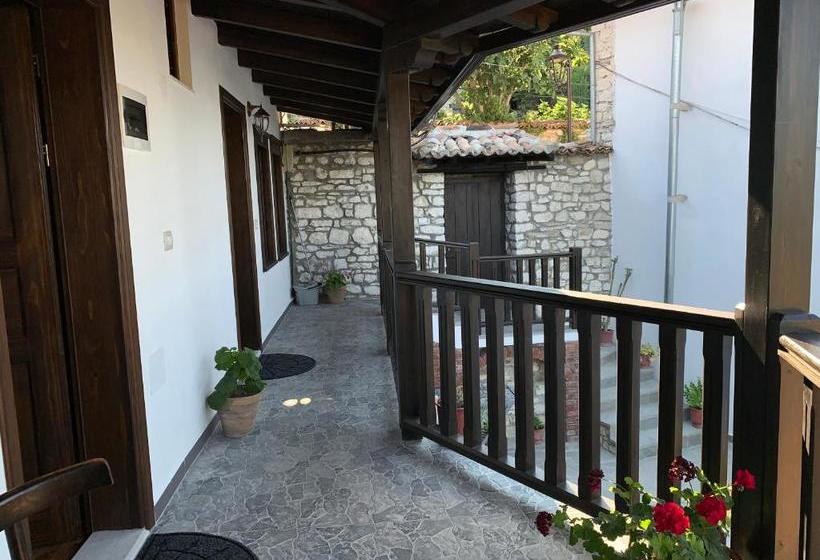 پانسیون Guest House Genti