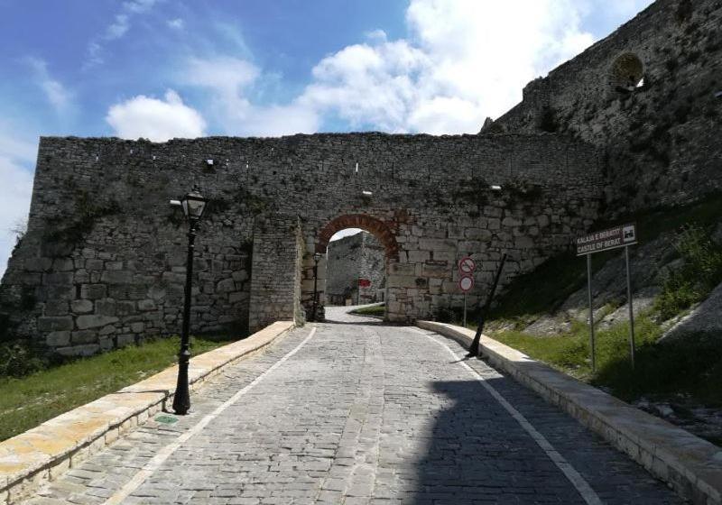 پانسیون Guest House Genti