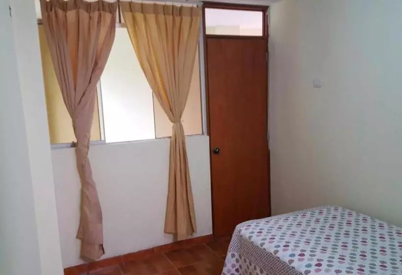 ペンション Hospedaje Arana