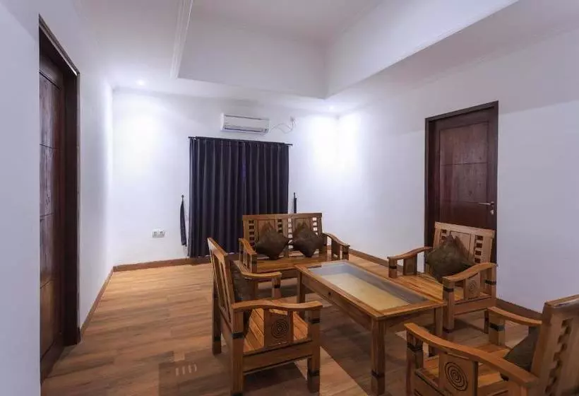 ペンション Tanjung Lima Villas Labuan Bajo